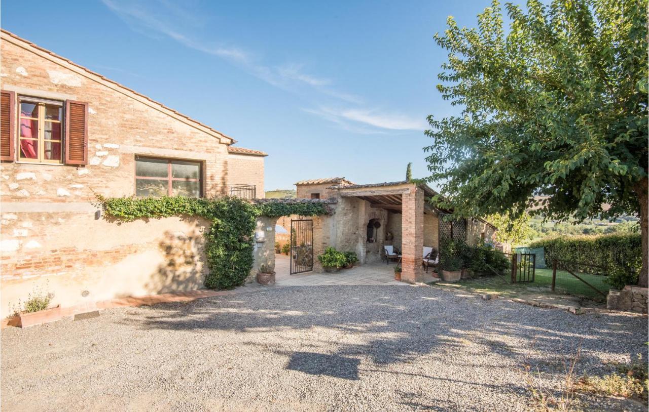 Gorgeous Home In Montalcino With Kitchen Exterior foto
